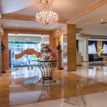 Rawche Universal Apartments Beirut Bagian luar foto