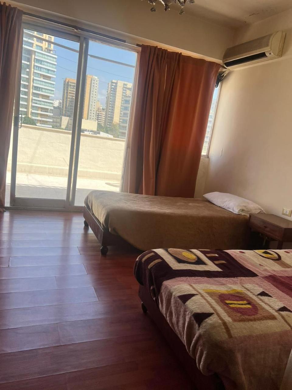 Rawche Universal Apartments Beirut Bagian luar foto