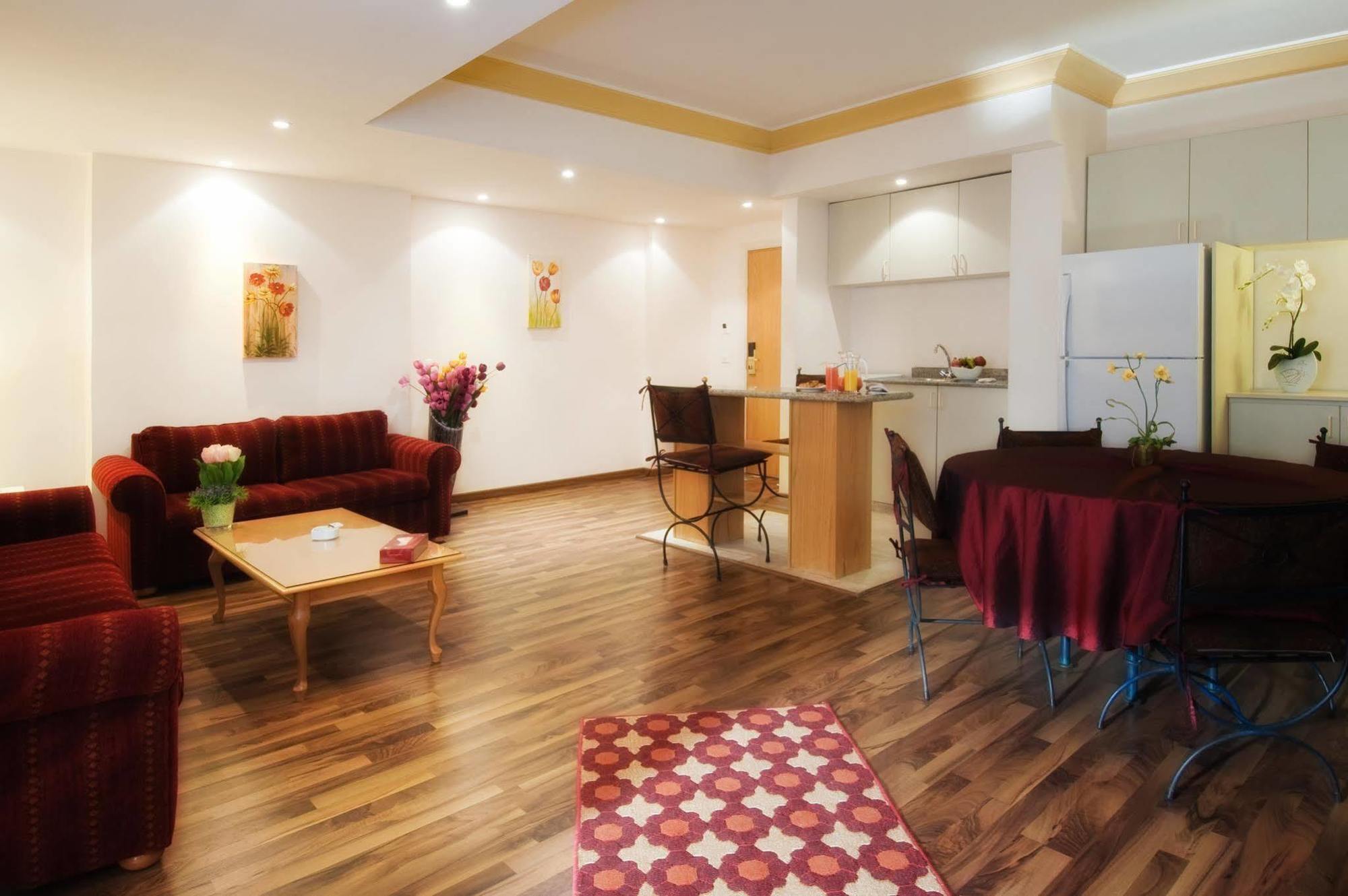 Rawche Universal Apartments Beirut Ruang foto
